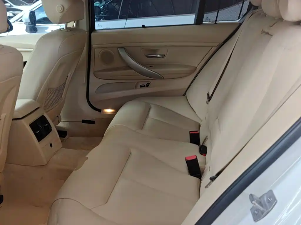 BMW 3 Series 2015 — фото 17