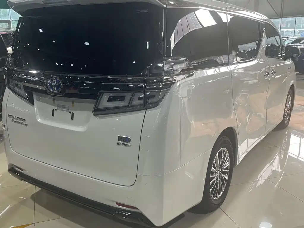 Toyota Vellfire 2020 — фото 9