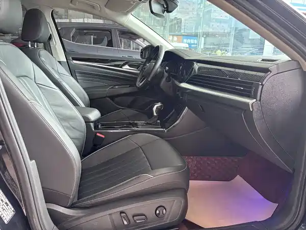 Volkswagen Passat 2023