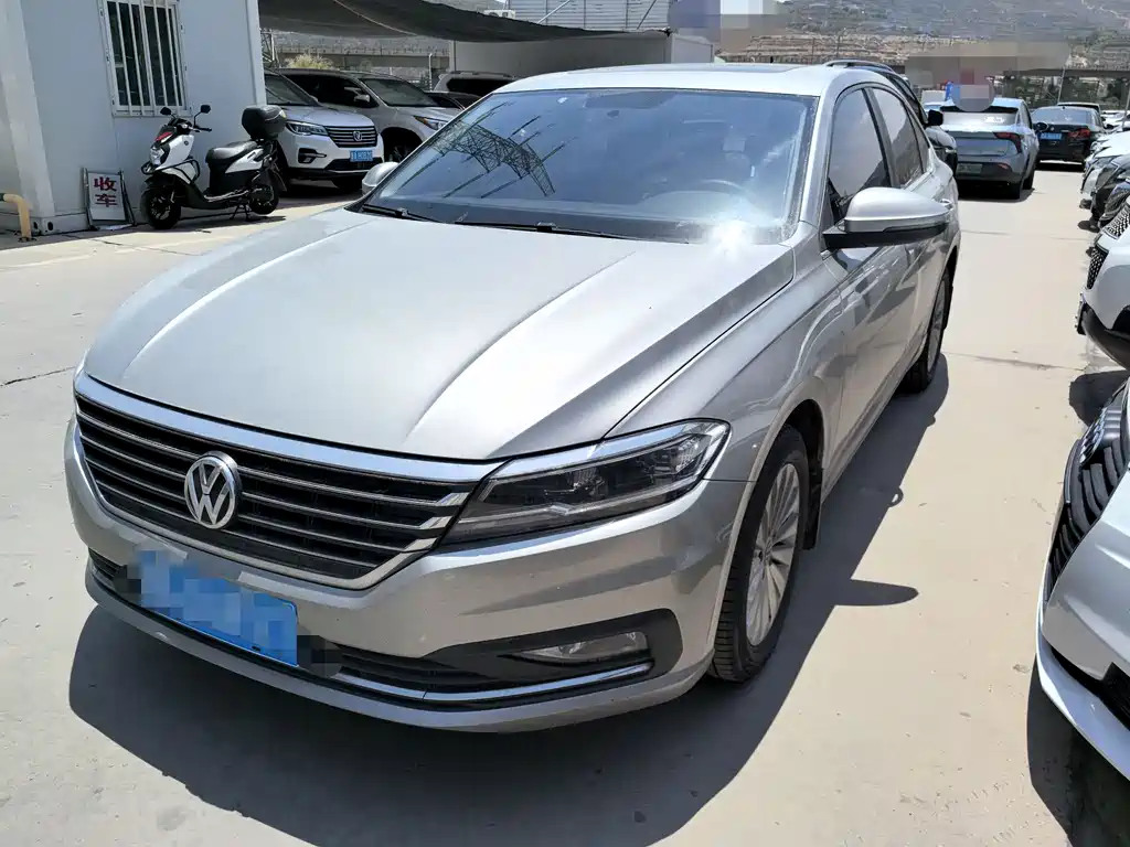 Volkswagen Lavida 2018 — фото 1