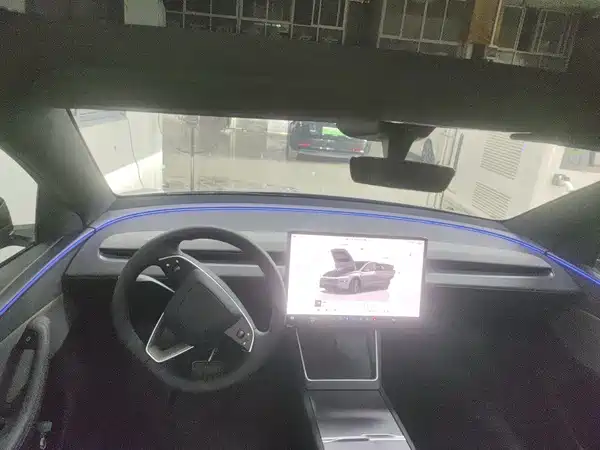 Tesla Model Y 2026