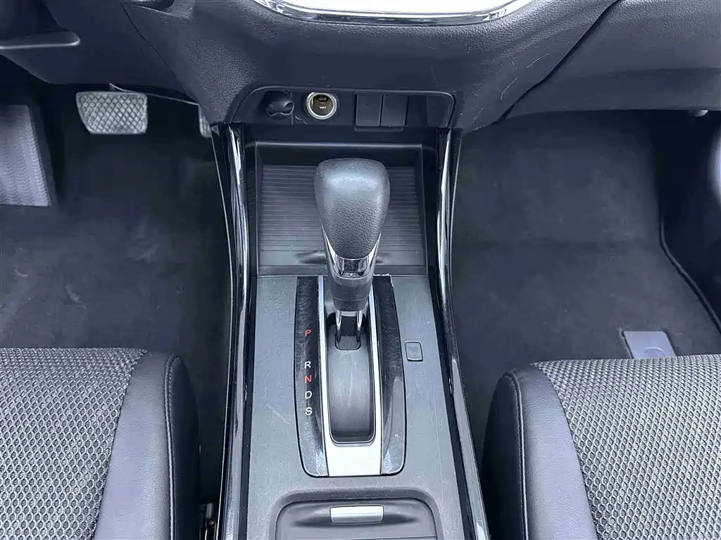 Honda Jade 2017 — фото 13