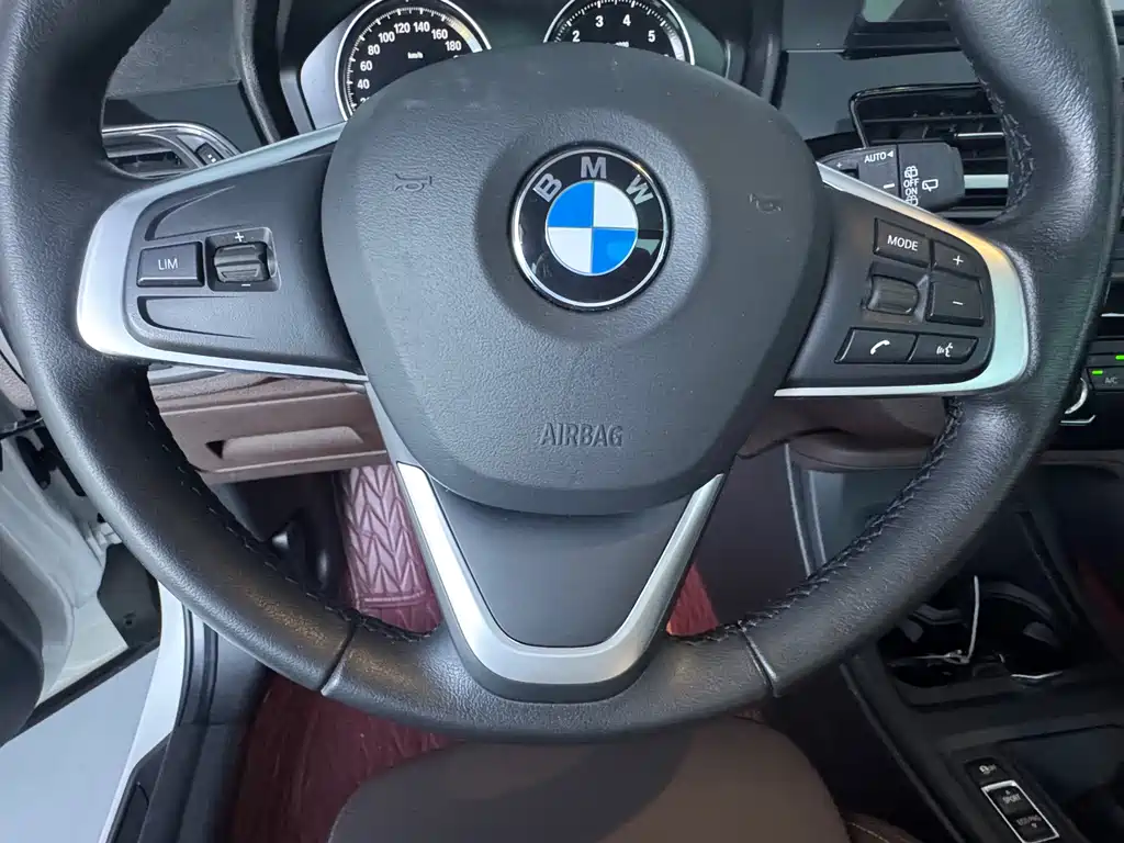 BMW X1 2022 — фото 16