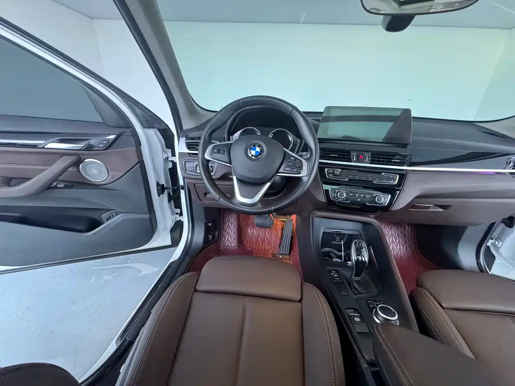 BMW X1 2022 — фото 11