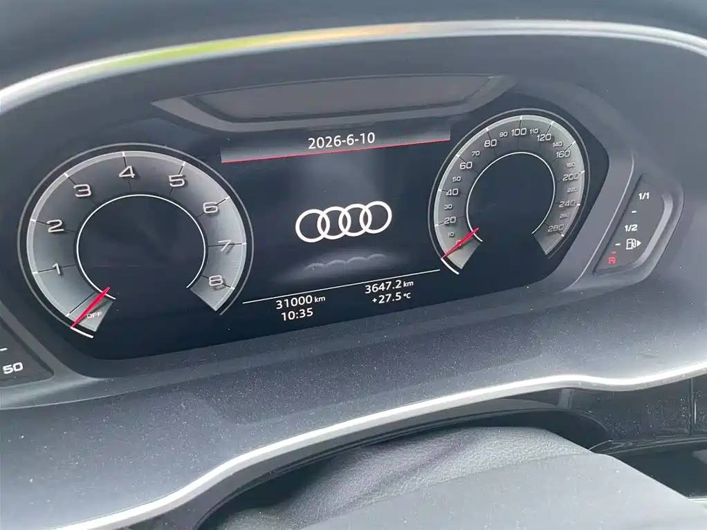 Audi Q3 2022 — фото 6