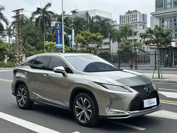 Lexus RX 2020