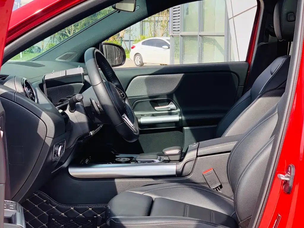 Mercedes-Benz GLA 2021 — фото 12