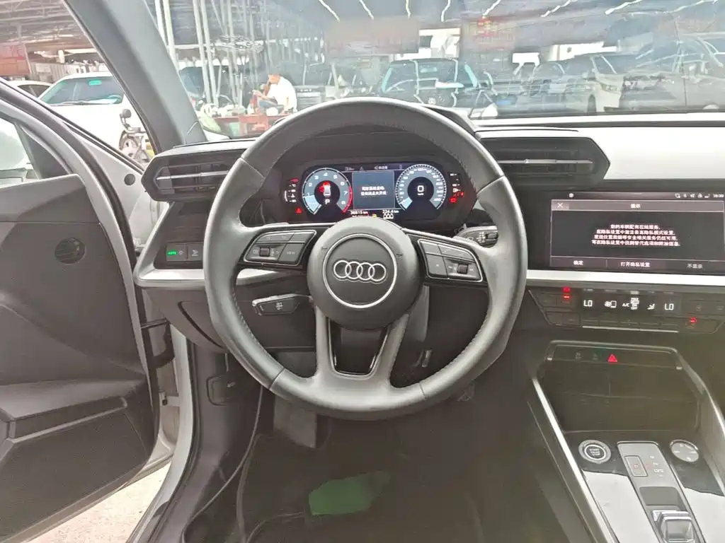Audi A3 2022 — фото 11