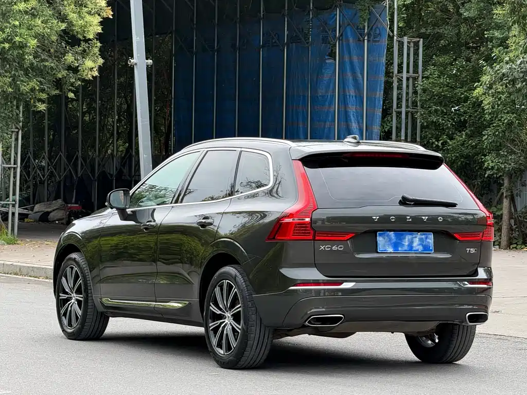 Volvo XC60 2020 — фото 9
