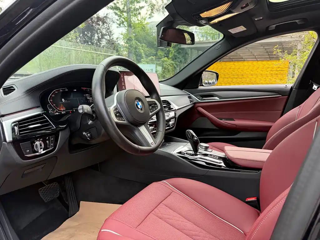 BMW 5 Series 2022