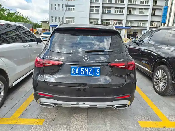 Mercedes-Benz GLC 2026