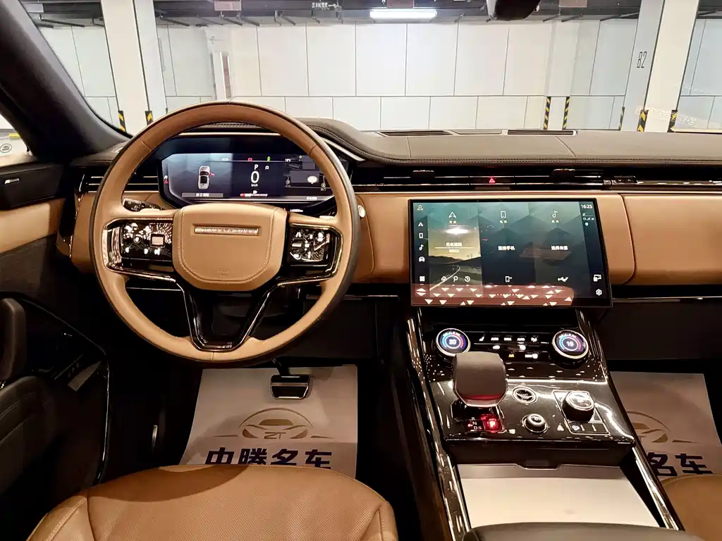 Land Rover Range Rover Sport 2023 — фото 27