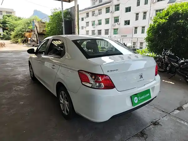 Peugeot 301 2015