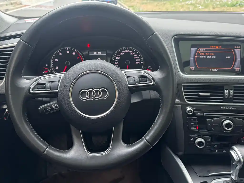Audi Q5 2018 — фото 12