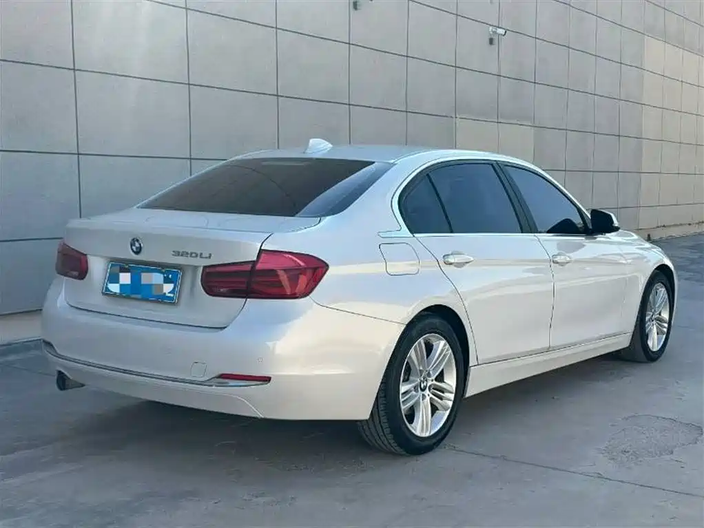 BMW 3 Series 2016