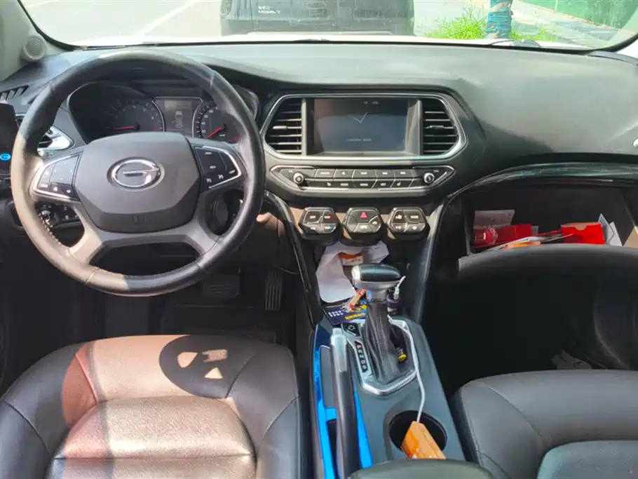 GAC Motor Trumpchi GS4 2015 — фото 12