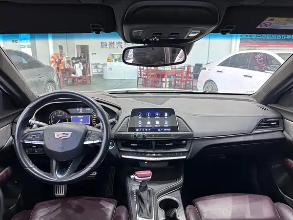 Cadillac CT4 2020