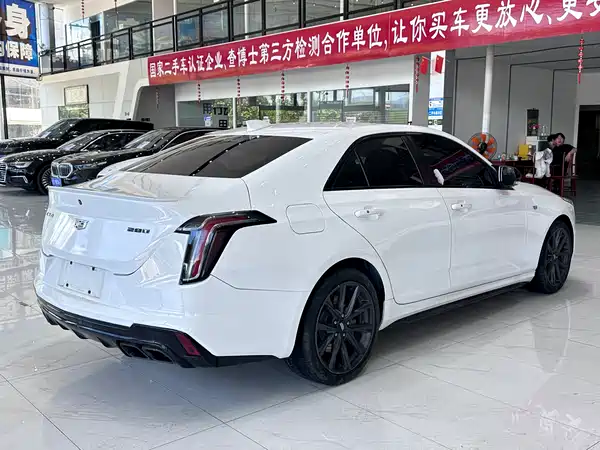 Cadillac CT4 2020