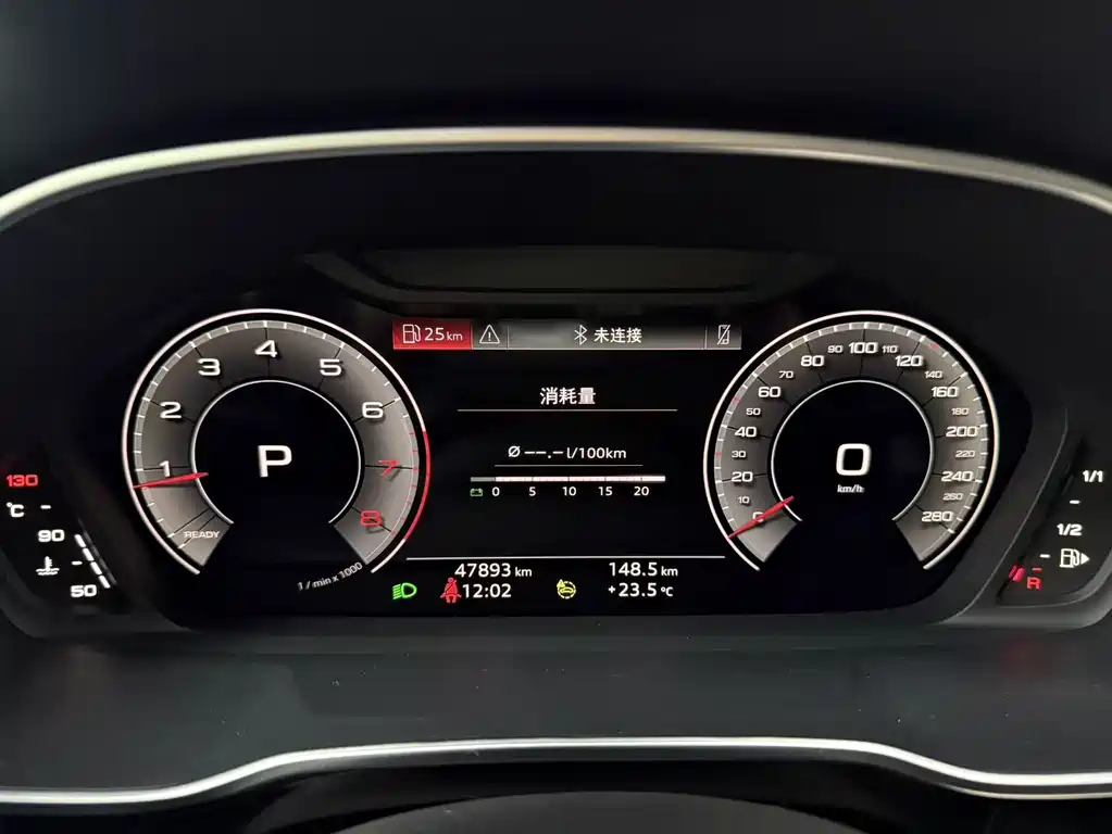 Audi Q3 2023 — фото 13