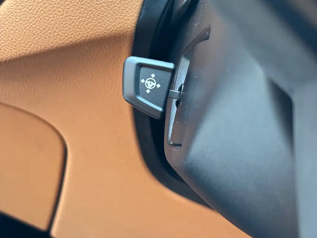 BMW 5 Series 2018 — фото 15
