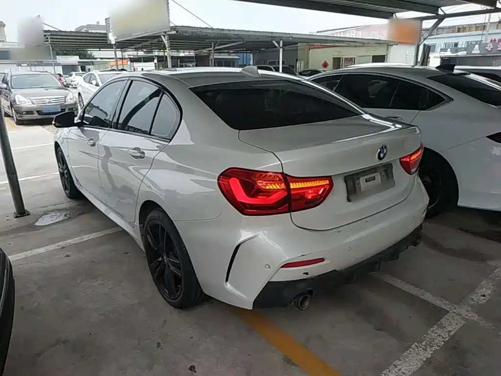 BMW 1 Series 2021