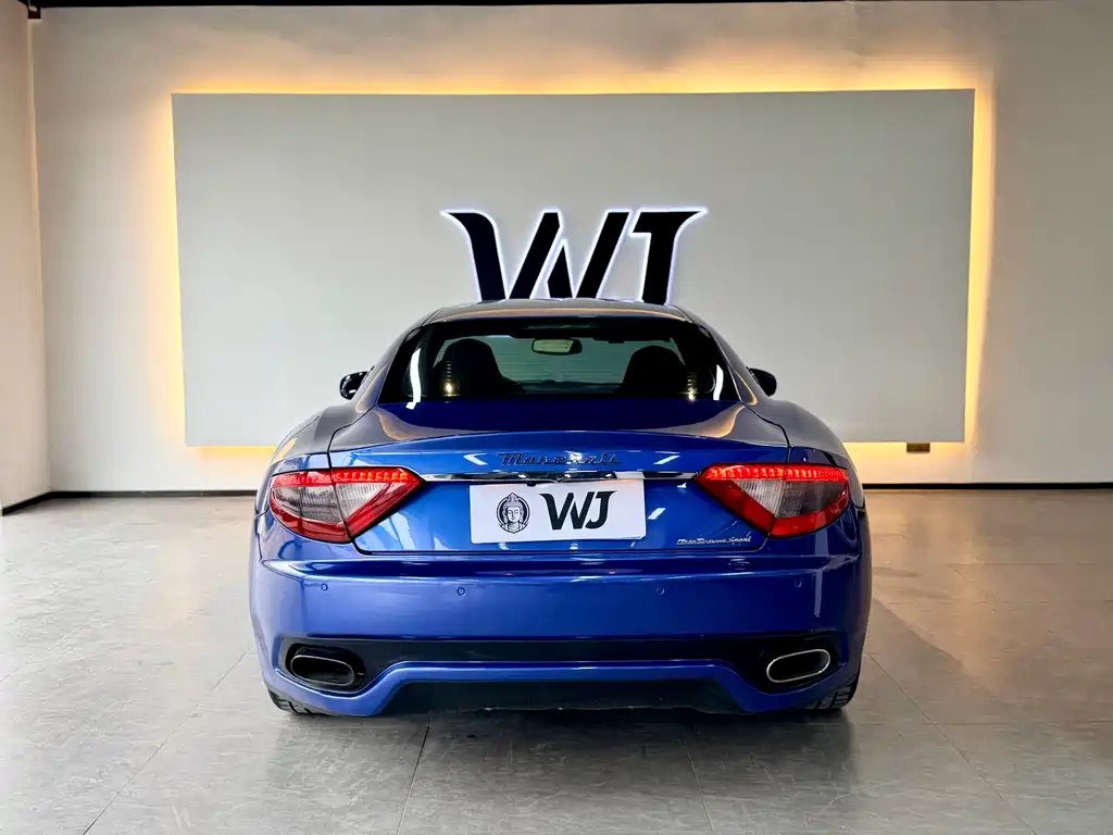 Maserati Granturismo 2013 — фото 5