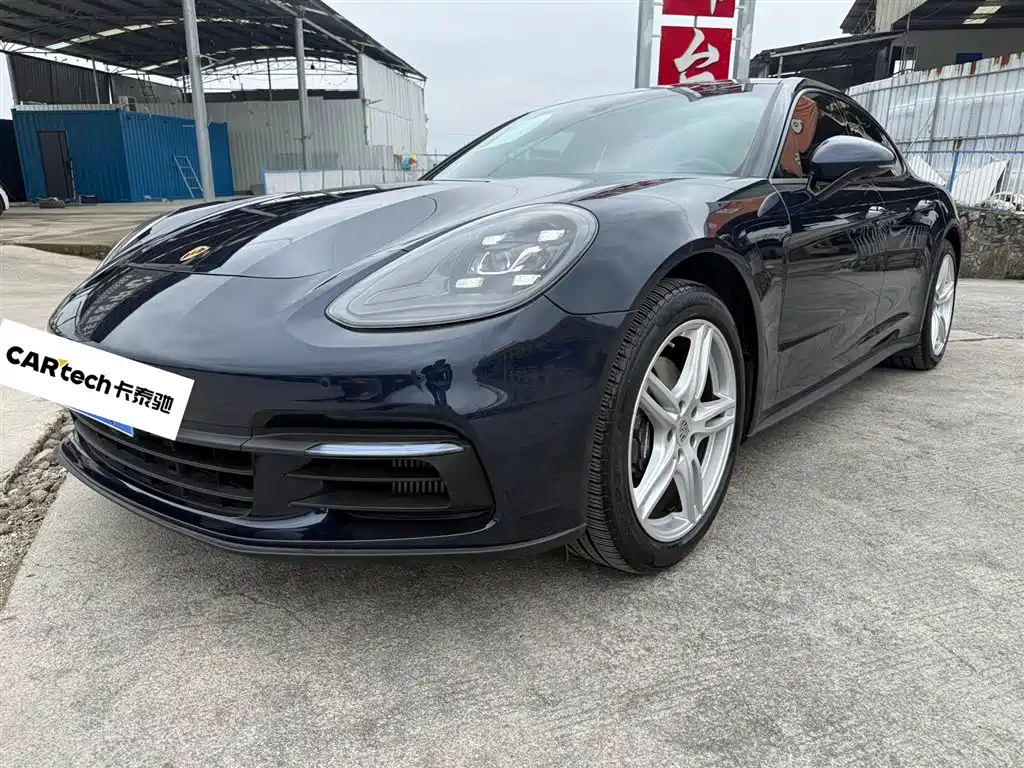 Porsche Panamera 2020 — фото 1