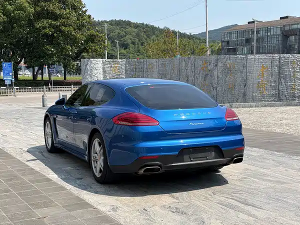Porsche Panamera 2016