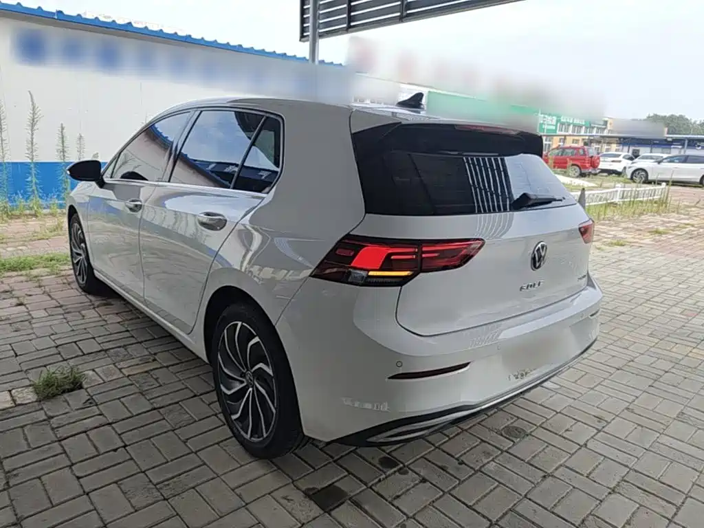Volkswagen Golf 2021