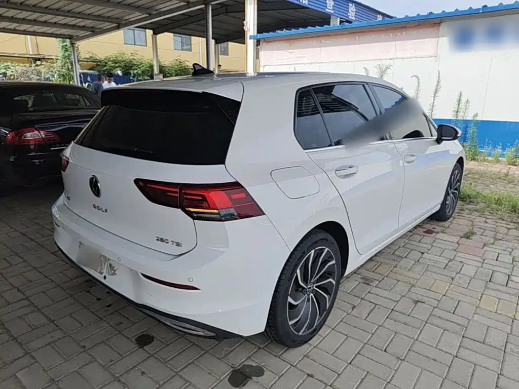 Volkswagen Golf 2021