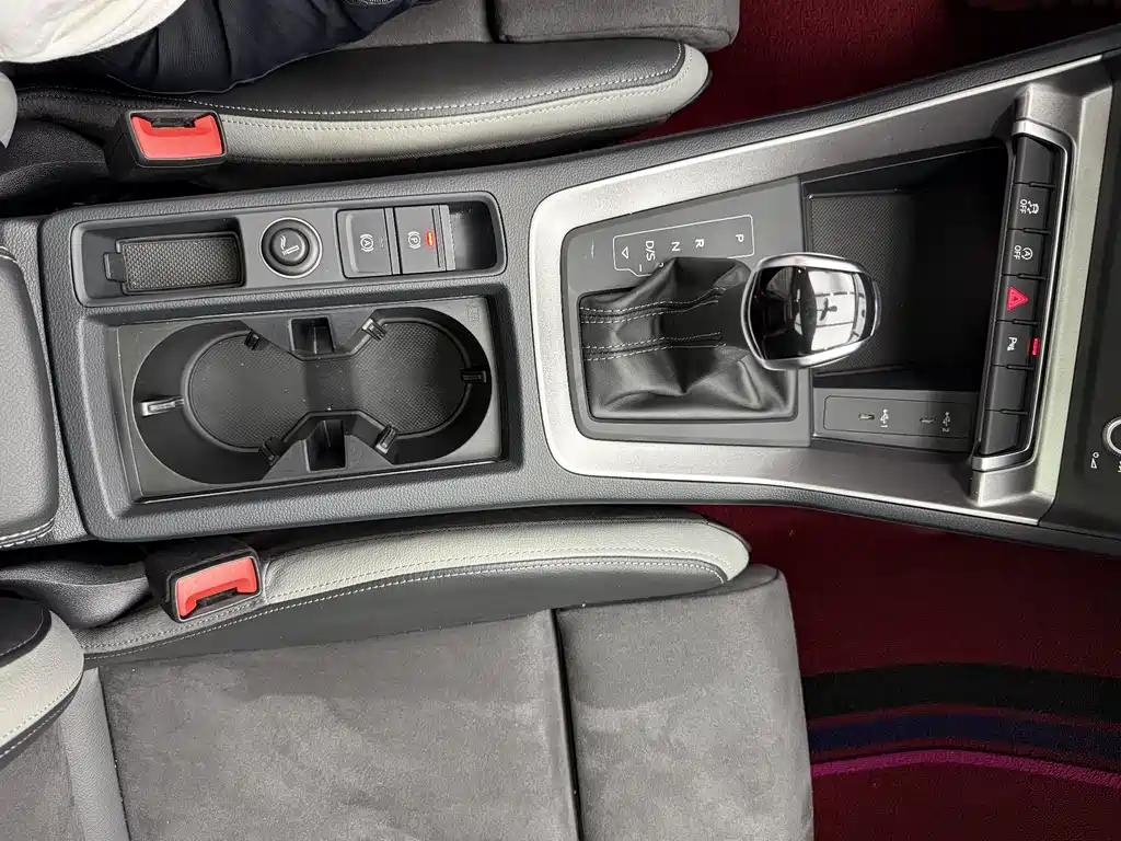Audi Q3 2022 — фото 14