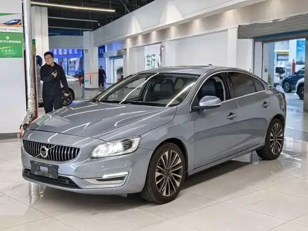 Volvo S60 2019