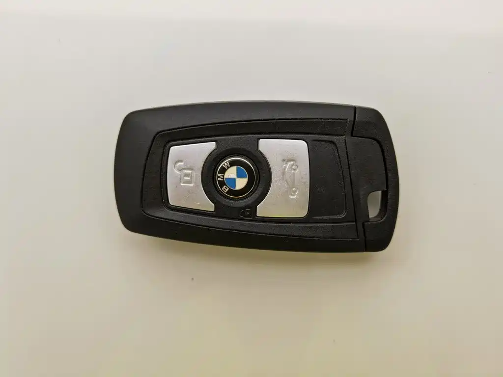 BMW 3 Series GT 2017 — фото 19