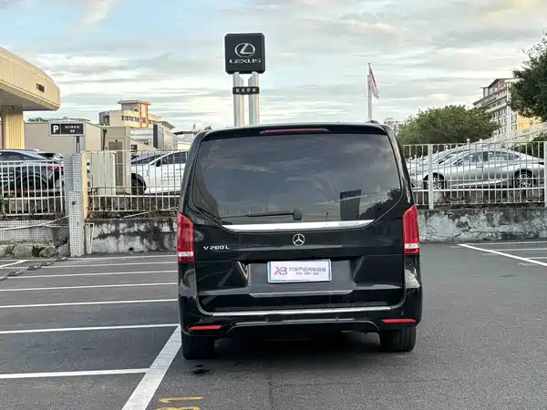 Mercedes-Benz V-Class 2022