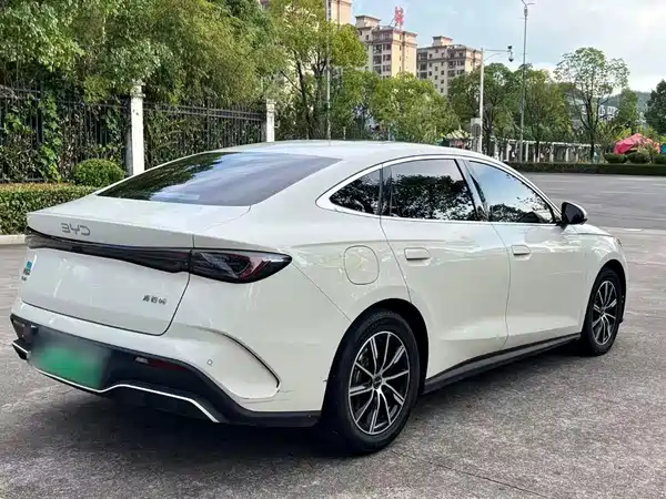 BYD Seal 06 2025