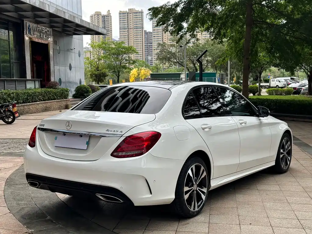 Mercedes-Benz C-Class 2017 — фото 21