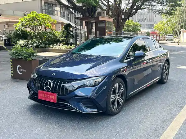 Mercedes-Benz EQE 2025
