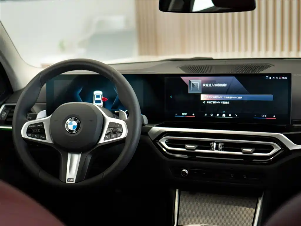 BMW 3 Series 2025 — фото 17