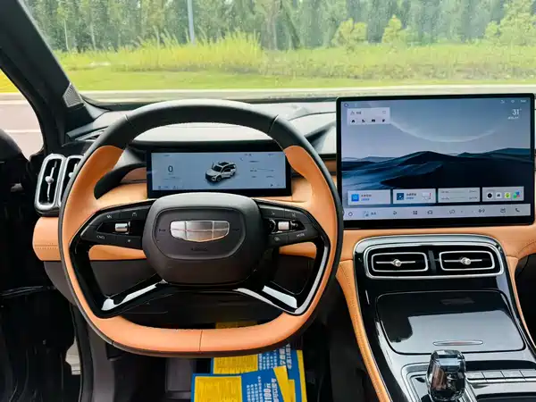 Geely Boyue L 2025