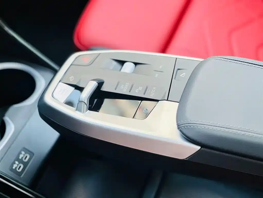 BMW X2 2025 — фото 11