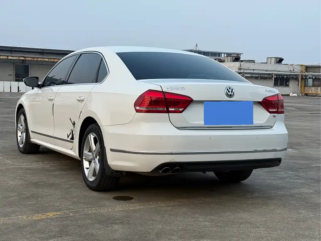 Volkswagen Passat 2015 — фото 4