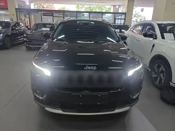 Jeep Cherokee 2021