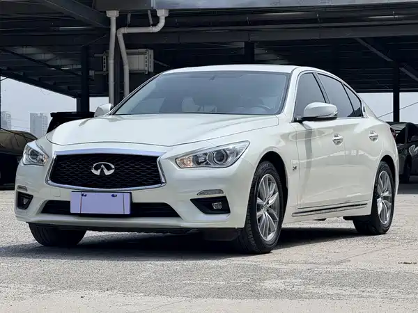 Infiniti Q50L 2020