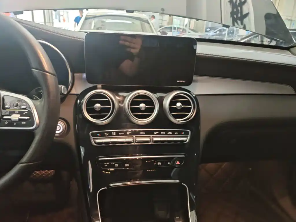 Mercedes-Benz GLC 2021 — фото 13