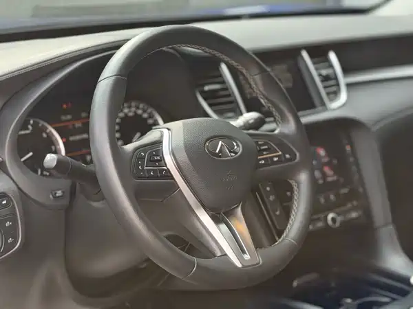 Infiniti QX50 2021