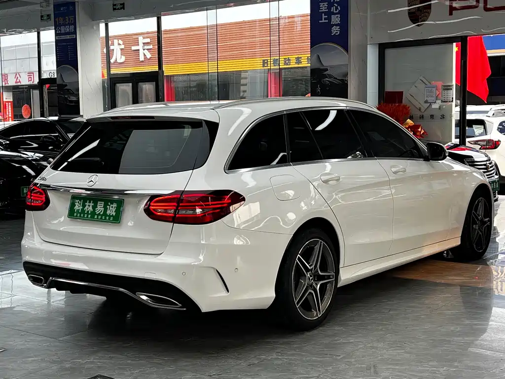 Mercedes-Benz C-Class 2022 — фото 4