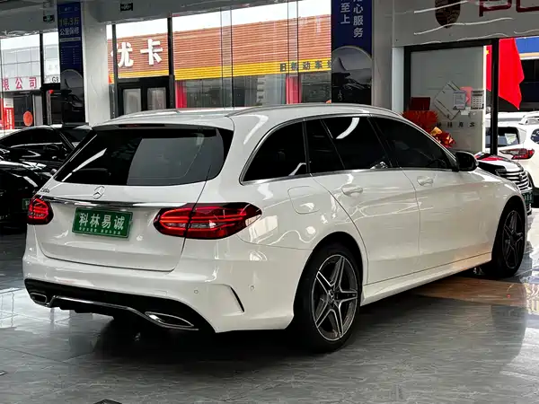 Mercedes-Benz C-Class 2022
