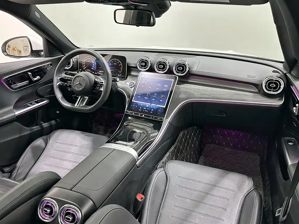 Mercedes-Benz C-Class 2024 — фото 12
