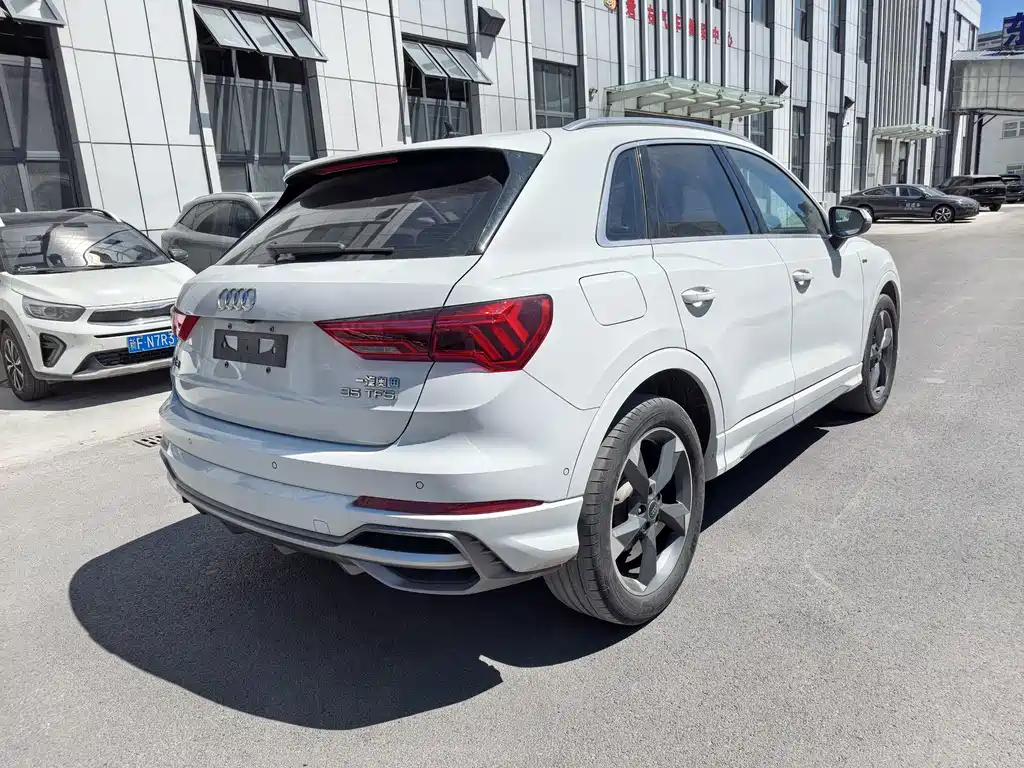 Audi Q3 2023