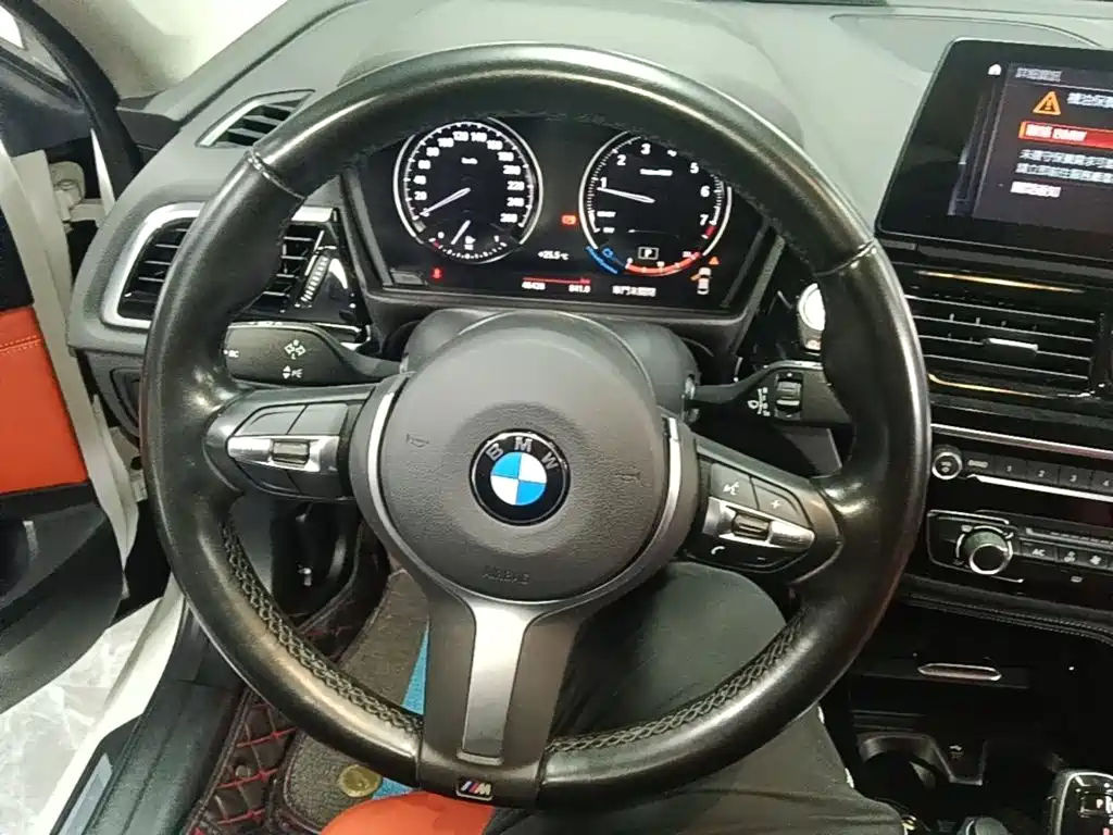 BMW 1 Series 2021 — фото 11